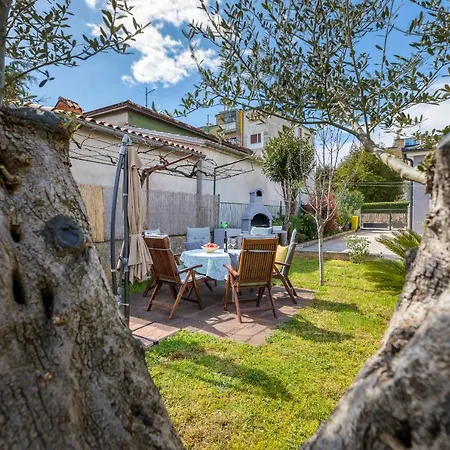 Lovely House With Garden Near Centre Casa vacanze Pola