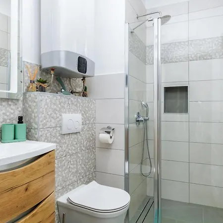 Lovely House With Garden Near Centre Casa vacanze *