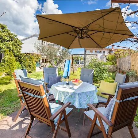 Casa vacanze Lovely House With Garden Near Centre *